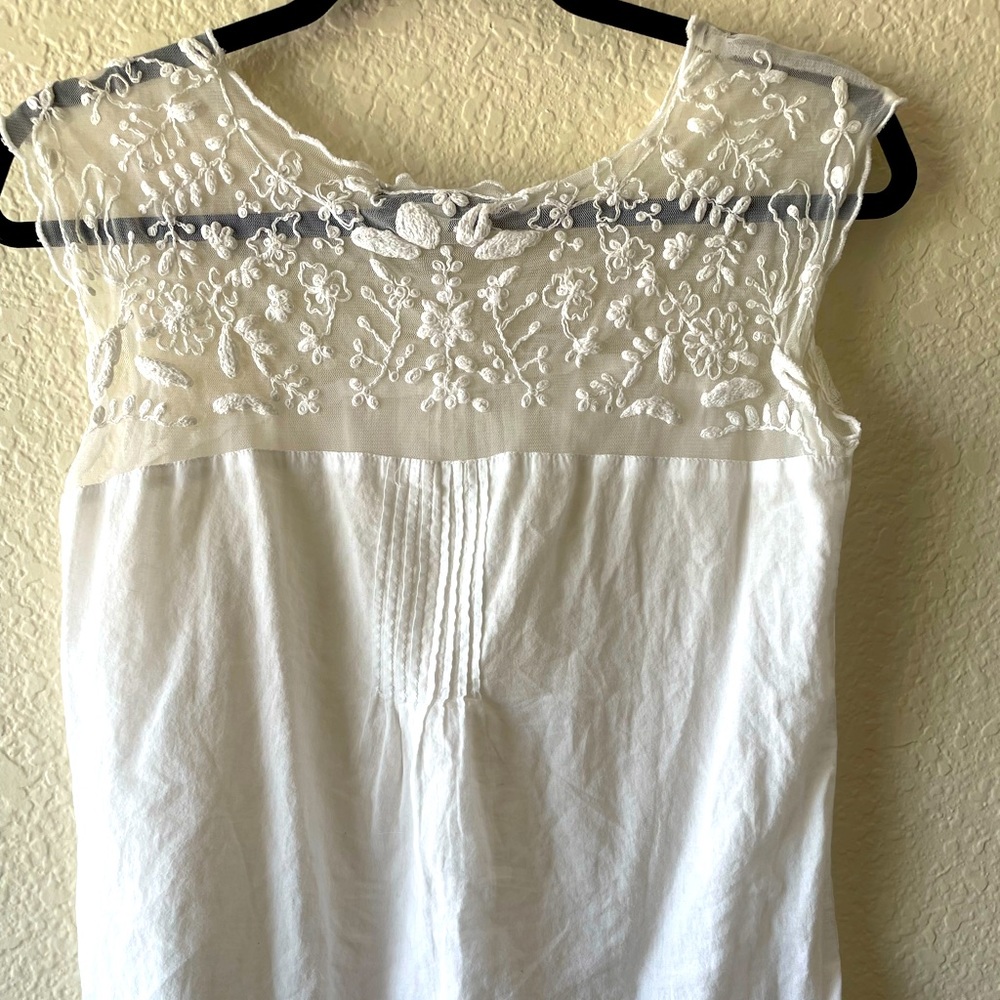 Floral lace top